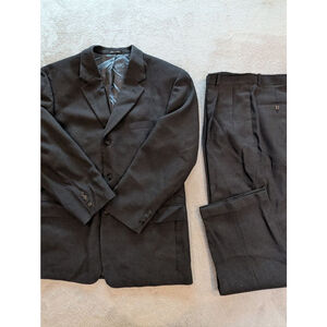 Men's ALFANI Wool Charcoal Suit Jacket 43R & Pants R37 Fabric From Italy